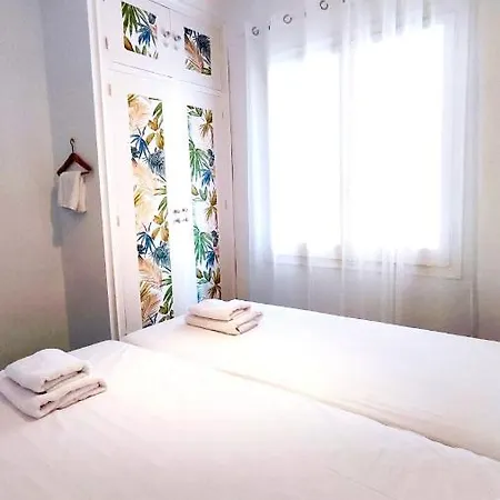 Апартаменти The - In Lloret *