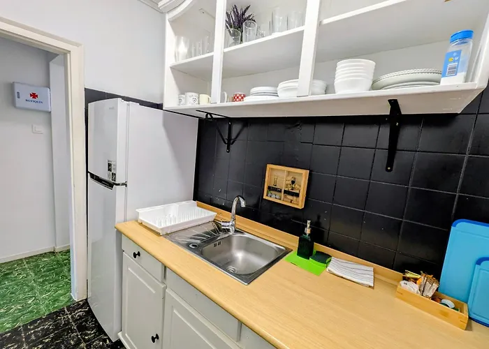 The - In Lloret Apartmán